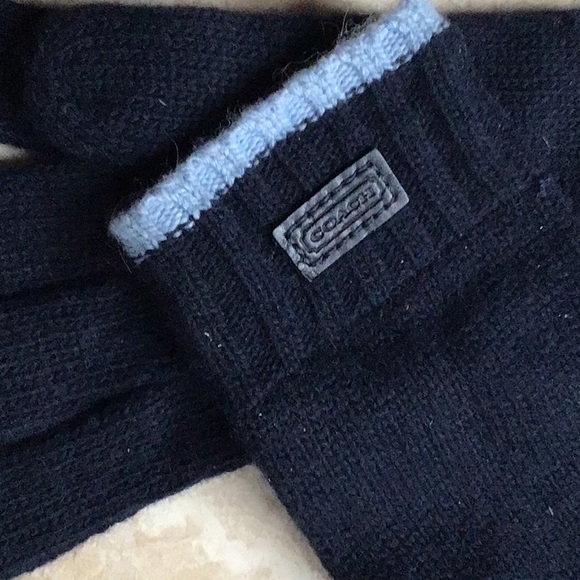 Coach Wool and Cashmere Blend Knitted Gloves - Picture 3 of 4